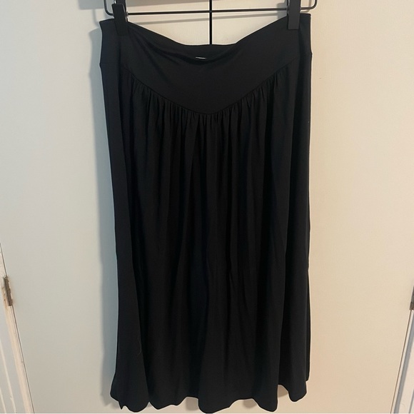 2- Gap Skirts - Picture 3 of 11